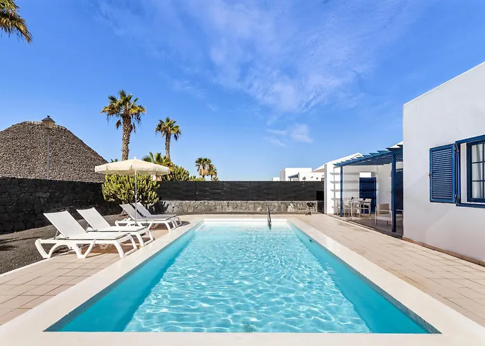 Lanzarote Volcan 10- Private Heated Pool * Playa Blanca