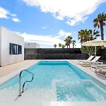 Lanzarote Volcan 10- Private Heated Pool Βίλα Πλάγια Μπλάνκα