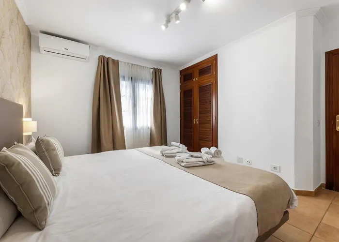 Lanzarote Volcan 10- Private Heated Pool Villa *