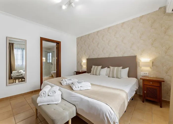 Lanzarote Volcan 10 *