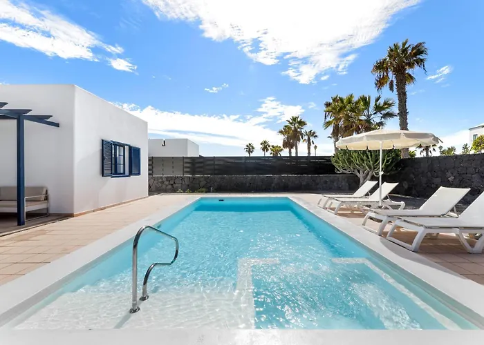 Lanzarote Volcan 10- Private Heated Pool Villa Playa Blanca